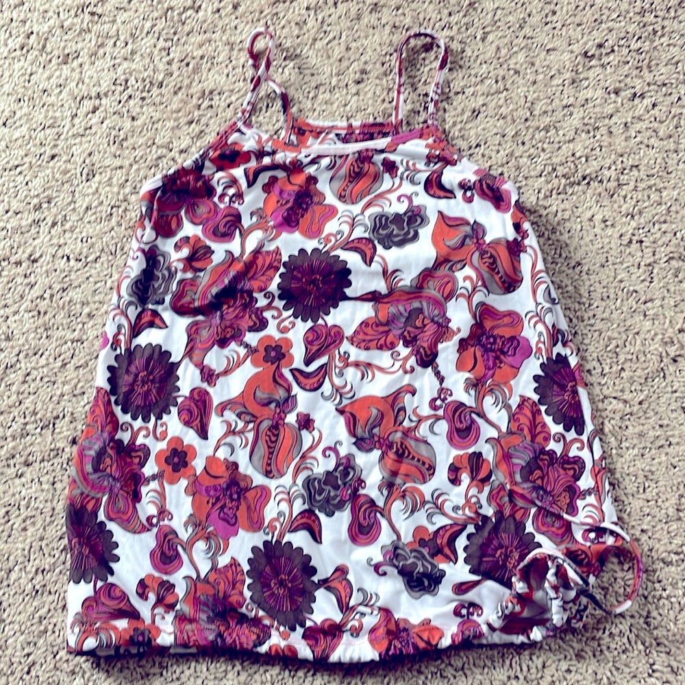 Prana top with shelf bra. Good condition, smoke and per free home.